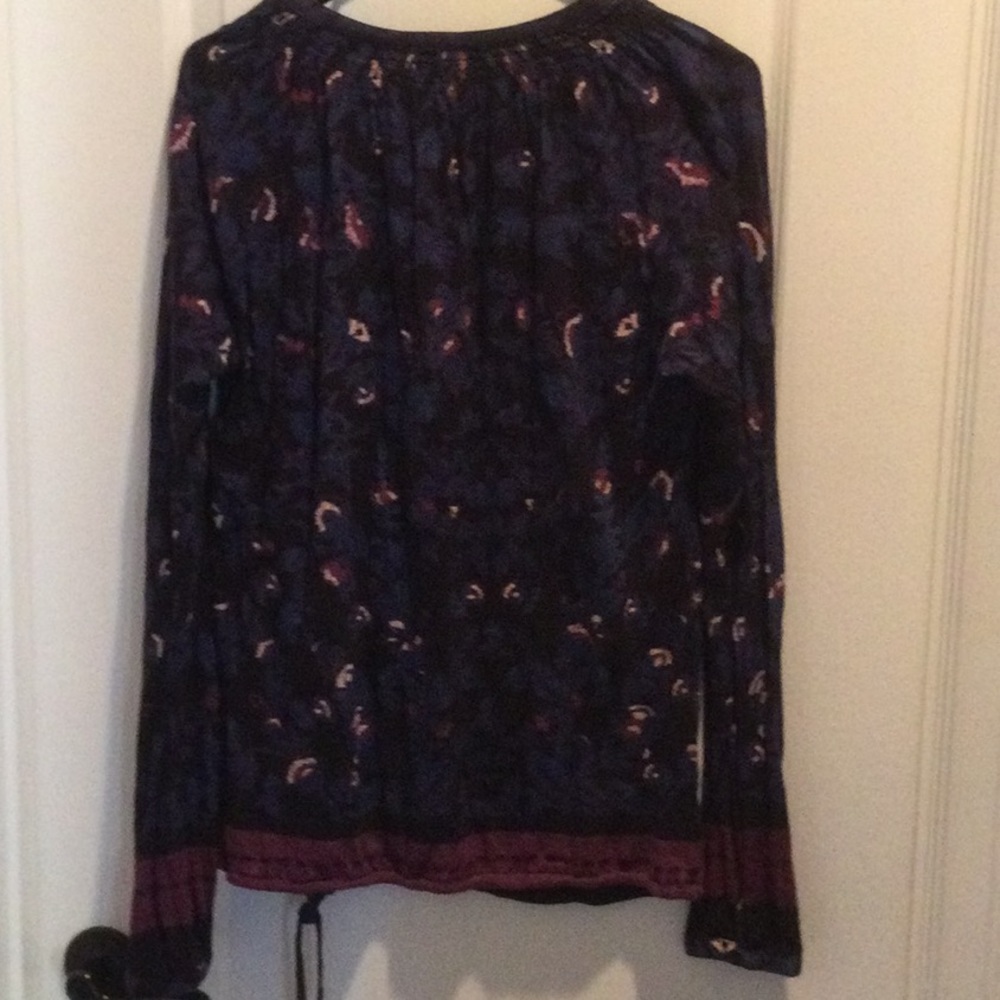 Lucky Brand top!!! - Picture 2 of 5